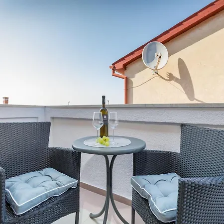 In Fa Ana Near Valbandon * Fažana