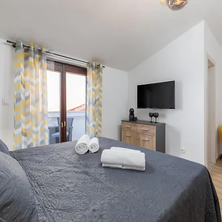 In Fa Ana Near Valbandon *