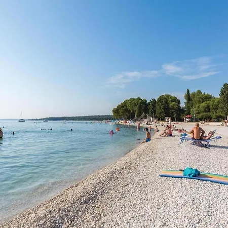 Appartement In Fa Ana Near Valbandon Fažana