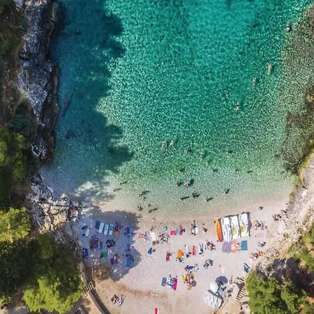 In Fa Ana Near Valbandon