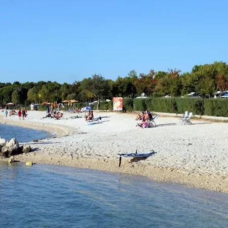 In Fa Ana Near Valbandon Appartement